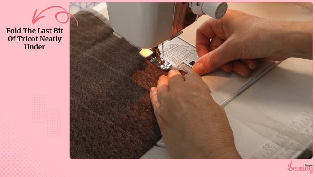 Fold The Last Bit Of Tricot Neatly Under
